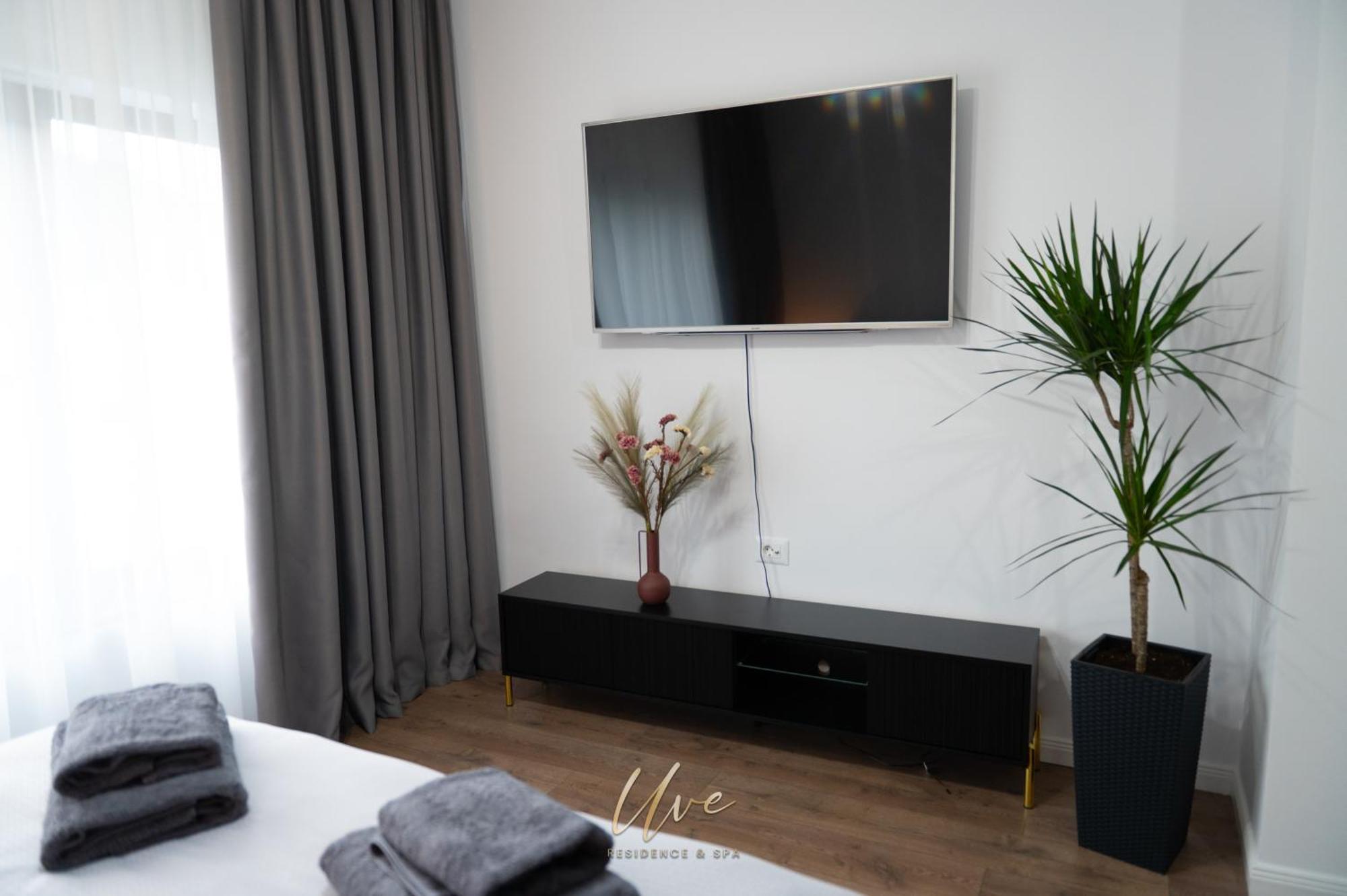 Uve Residence & Spa Piatra Neamţ Exteriér fotografie