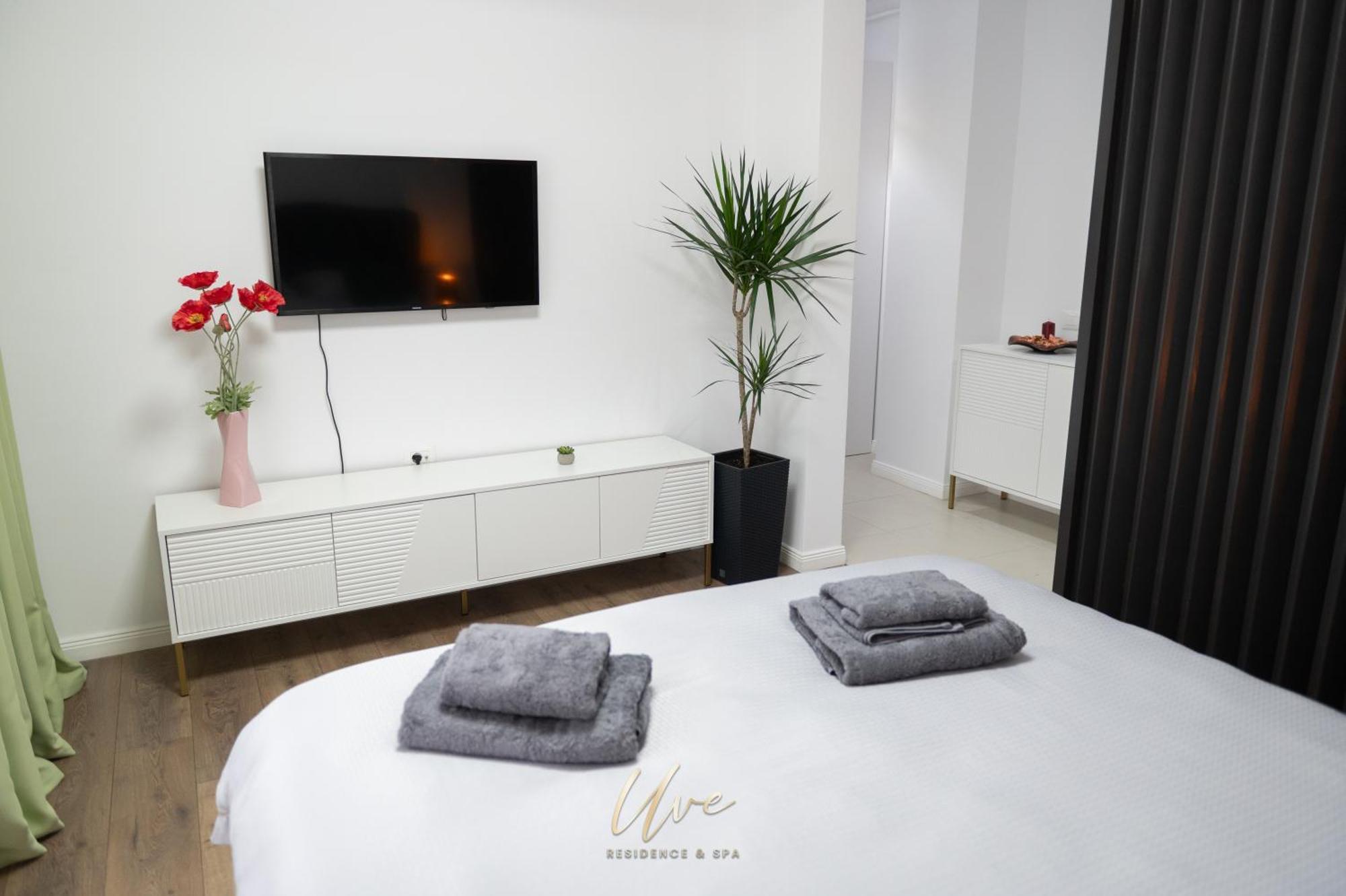 Uve Residence & Spa Piatra Neamţ Exteriér fotografie
