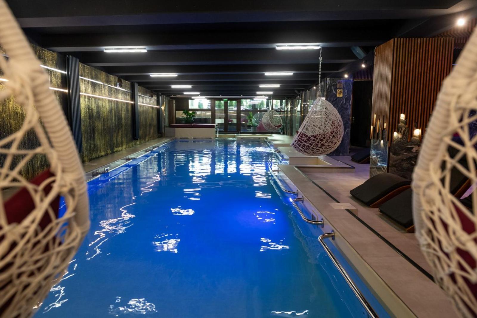 Uve Residence & Spa Piatra Neamţ Exteriér fotografie