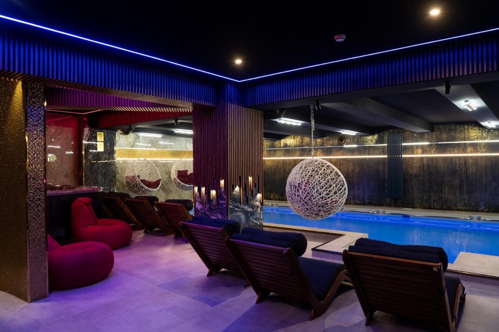 Uve Residence & Spa Piatra Neamţ Exteriér fotografie