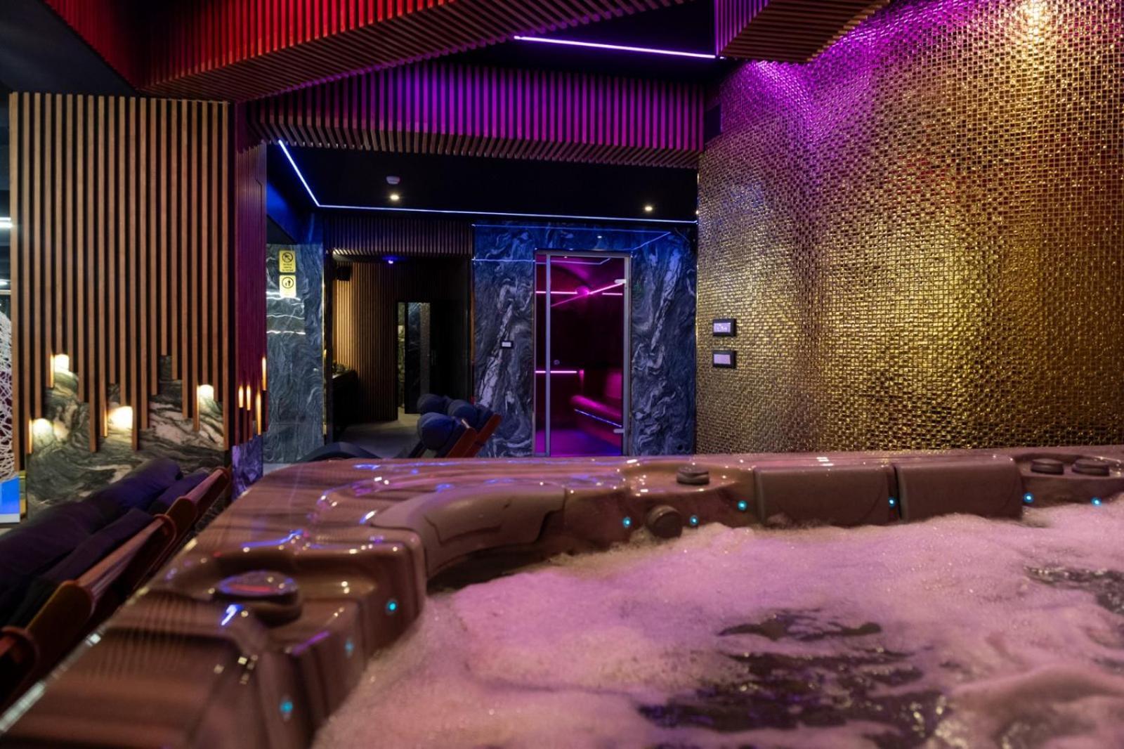 Uve Residence & Spa Piatra Neamţ Pokoj fotografie